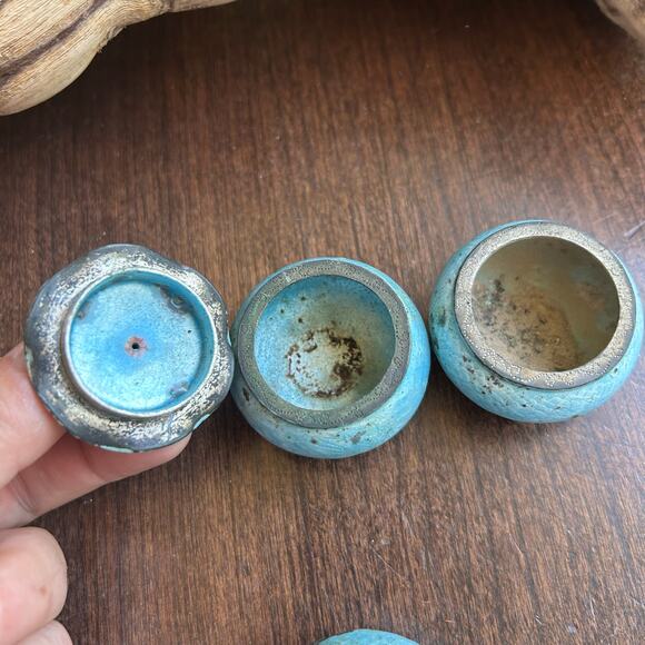 Set of Vintage Chinese Mini Cloisonne Stacked Salt Pepper Shaker Cellars - Picture 9 of 11